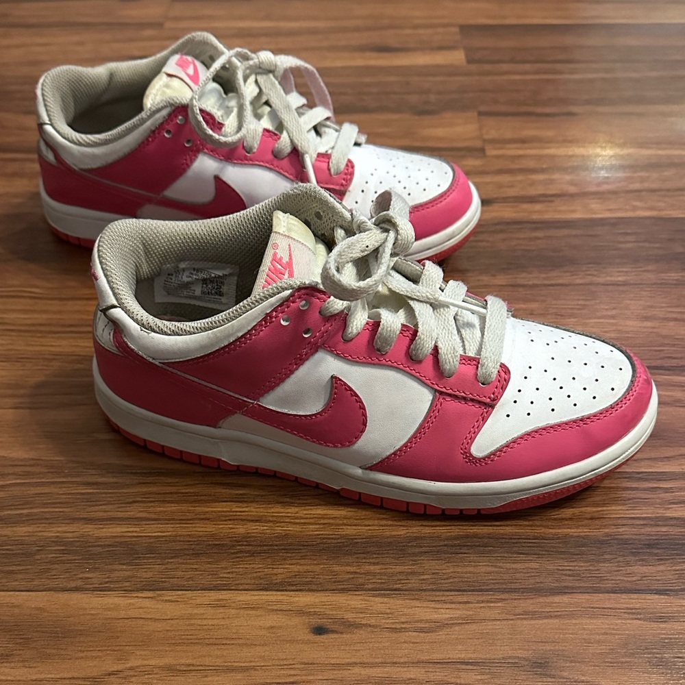 Nike Dunk Low “Laser Fuschia” GS Sneakers, Size: 5Y - Picture 8 of 12